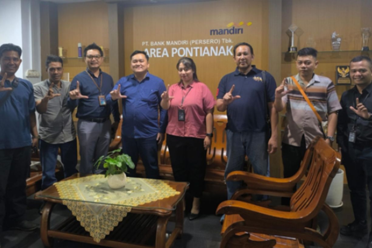 { \Illuminate\Support\Str::words($kategorix->post_title, 30, '') }}