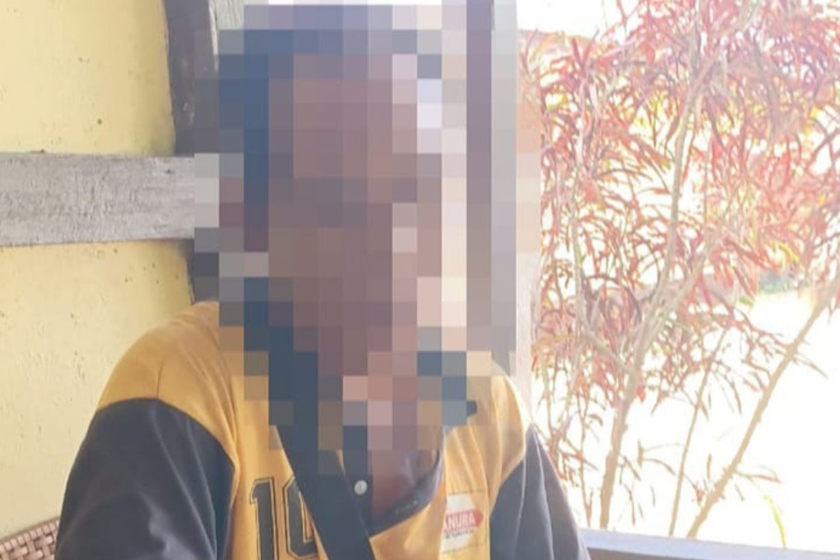 { \Illuminate\Support\Str::words($kategorix->post_title, 30, '') }}