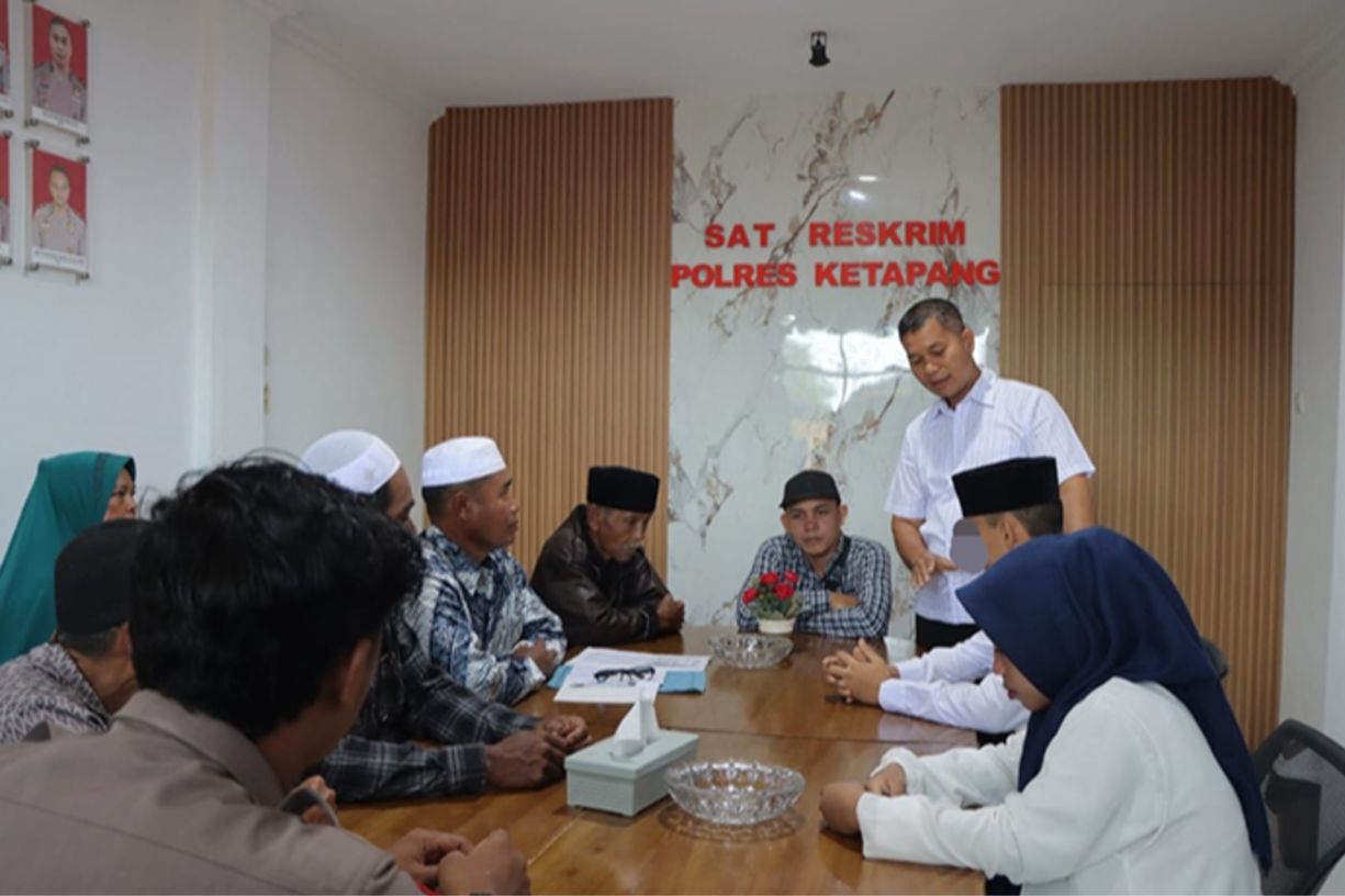 { \Illuminate\Support\Str::words($kategorix->post_title, 30, '') }}