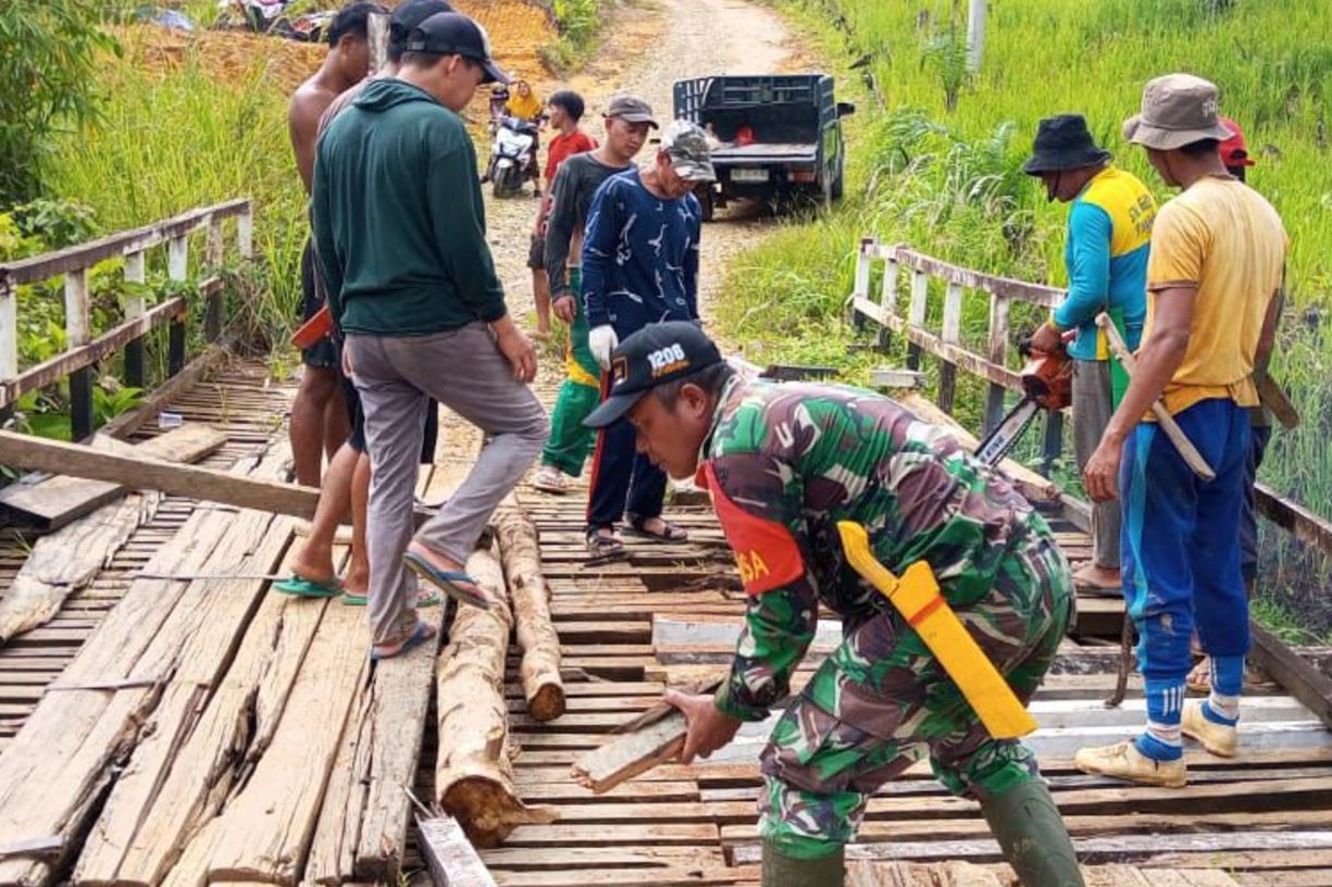 { \Illuminate\Support\Str::words($kategorix->post_title, 30, '') }}