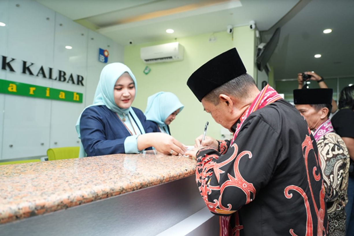 { \Illuminate\Support\Str::words($kategorix->post_title, 30, '') }}