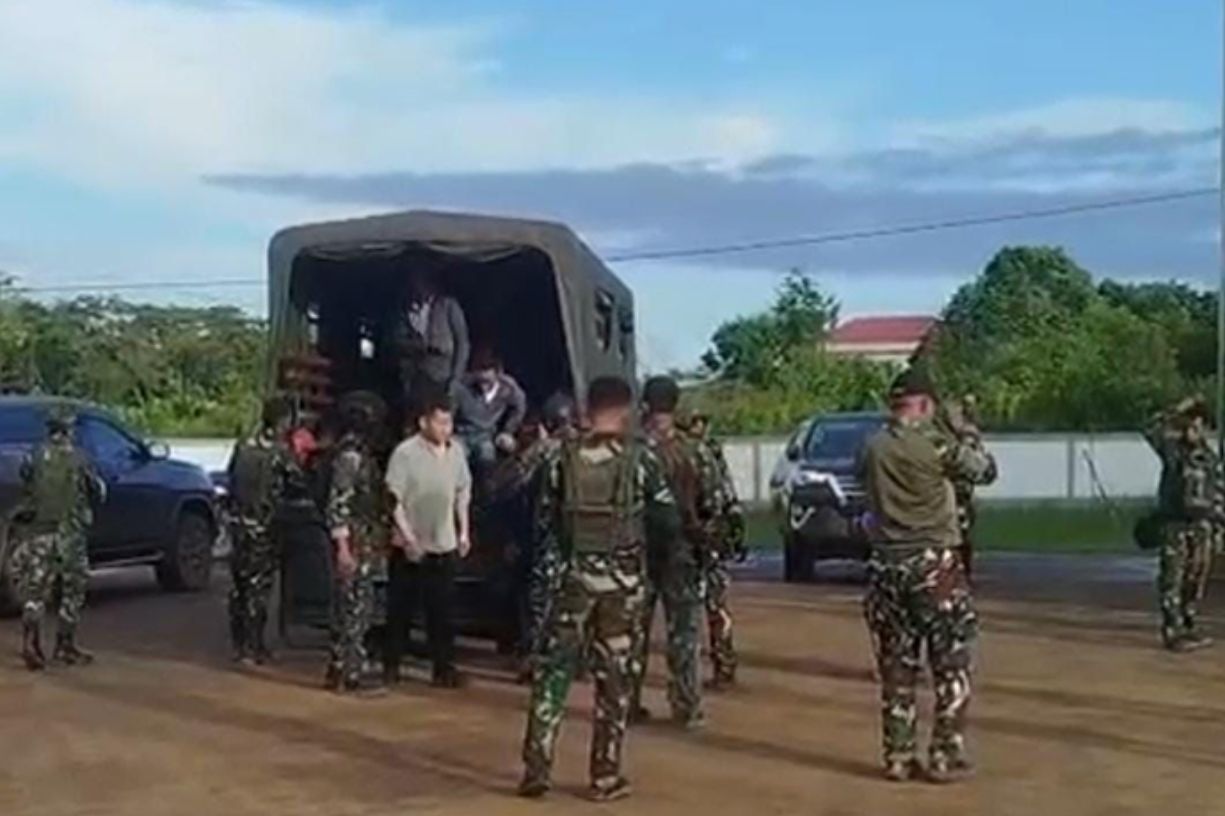 { \Illuminate\Support\Str::words($kategorix->post_title, 30, '') }}