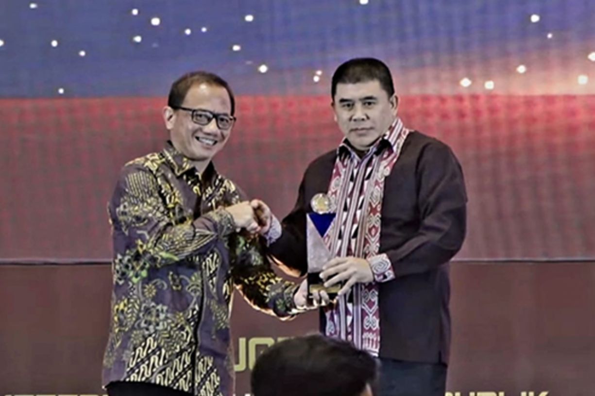 { \Illuminate\Support\Str::words($kategorix->post_title, 30, '') }}