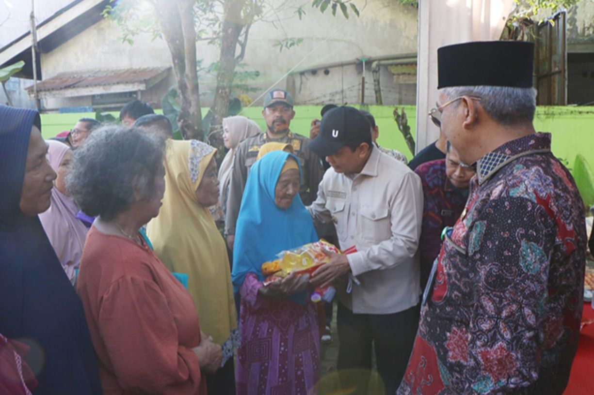 Bahasan Pastikan Operasi Pasar Murah Ringankan Beban Warga, 3.500 Paket Sembako Diserbu Warga Pontianak Utara