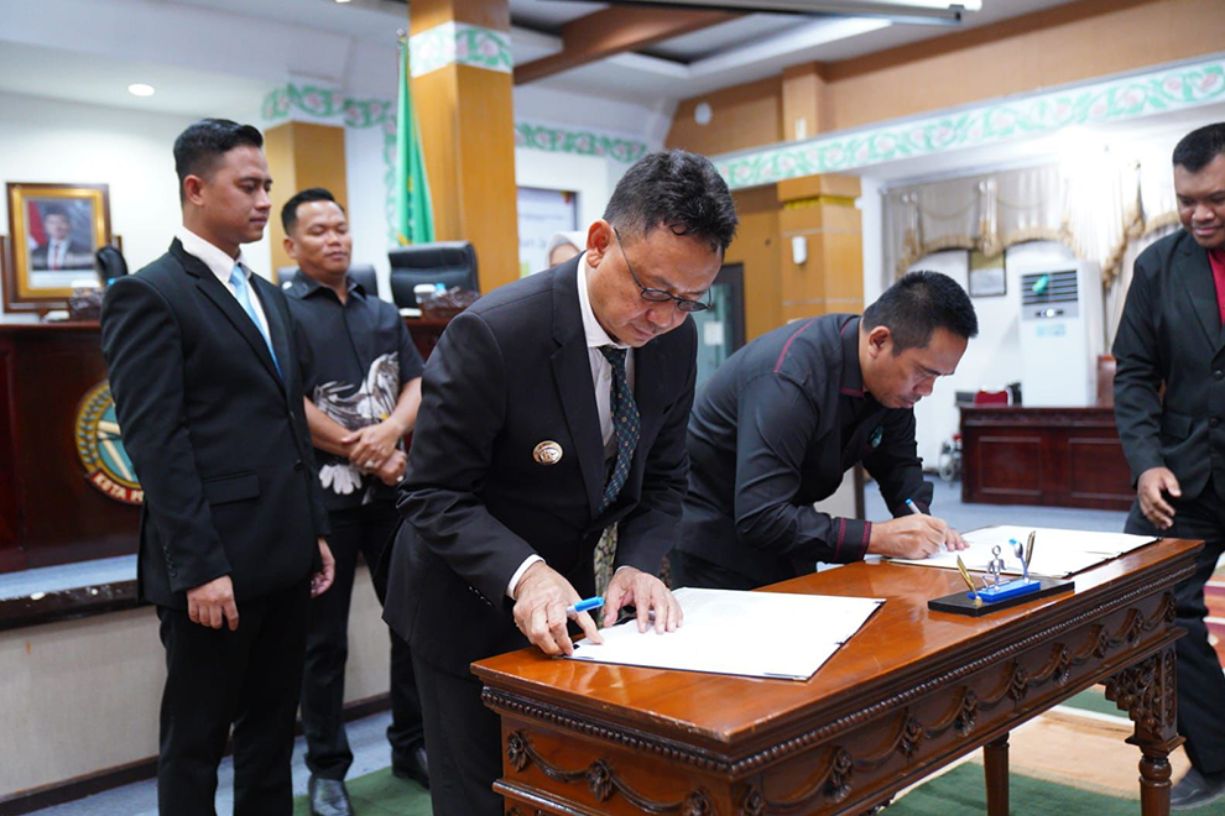 { \Illuminate\Support\Str::words($kategorix->post_title, 30, '') }}