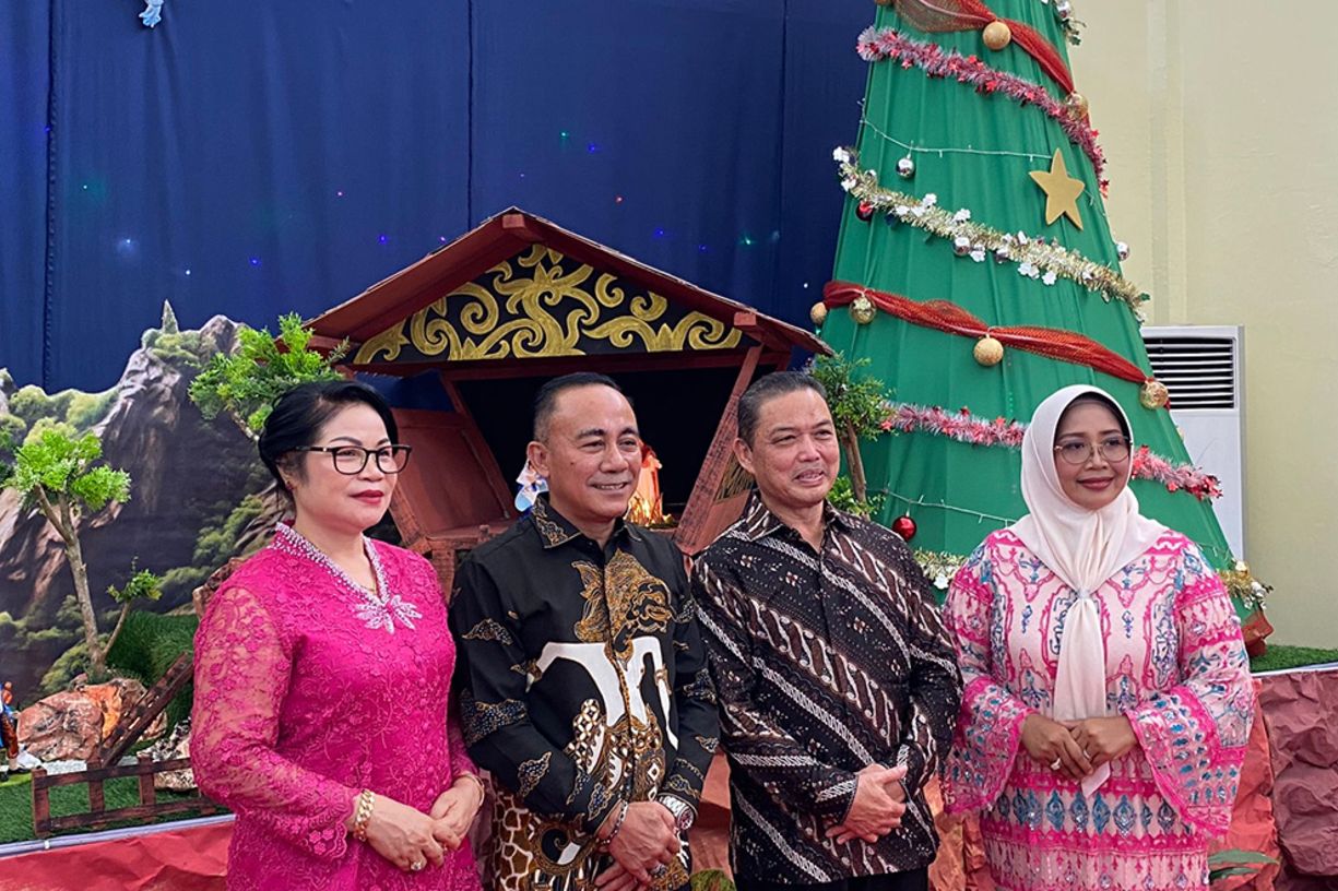 { \Illuminate\Support\Str::words($kategorix->post_title, 30, '') }}