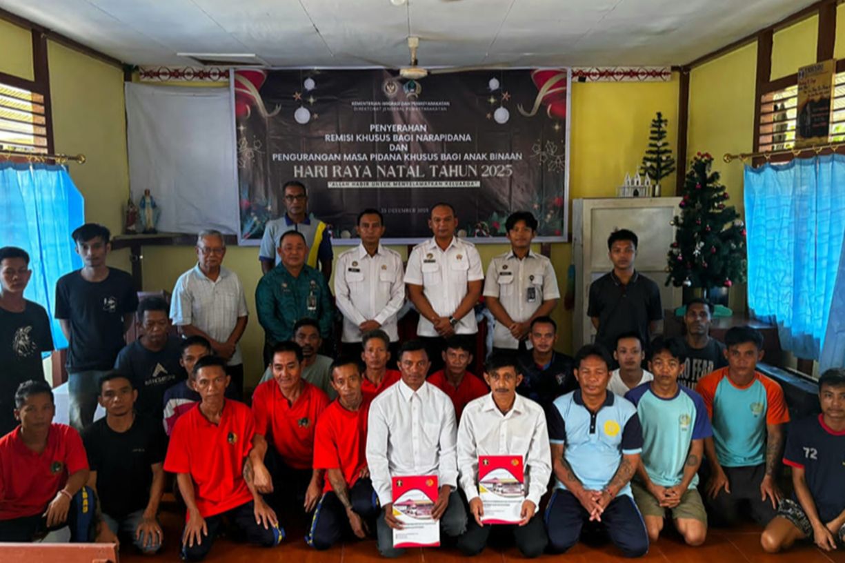 Peringatan Natal 2025, 17 WBP Rutan Kelas IIB Putussibau Dapat Remisi Khusus Keagamaan