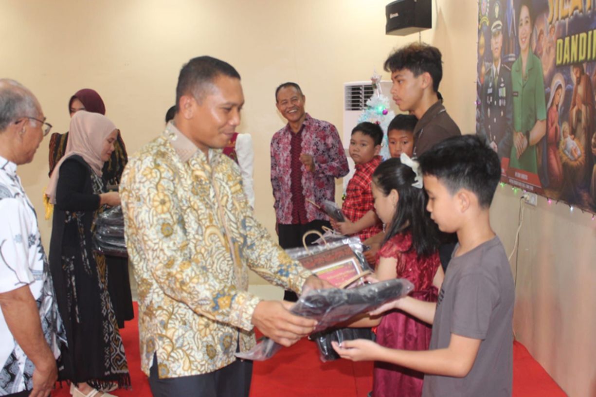 { \Illuminate\Support\Str::words($kategorix->post_title, 30, '') }}