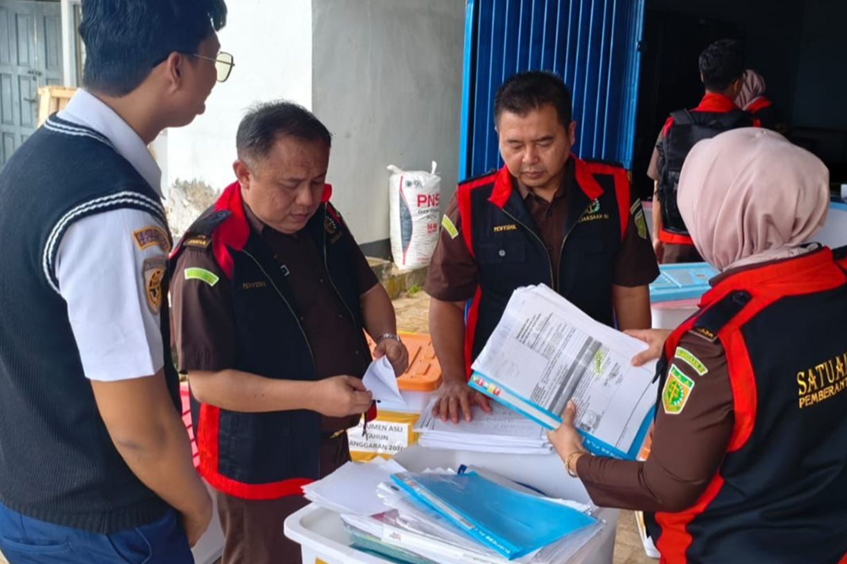 Kejati Kalbar Geledah Kantor Distrik Navigasi Pontianak, Usut Dugaan Korupsi Pengadaan BBM