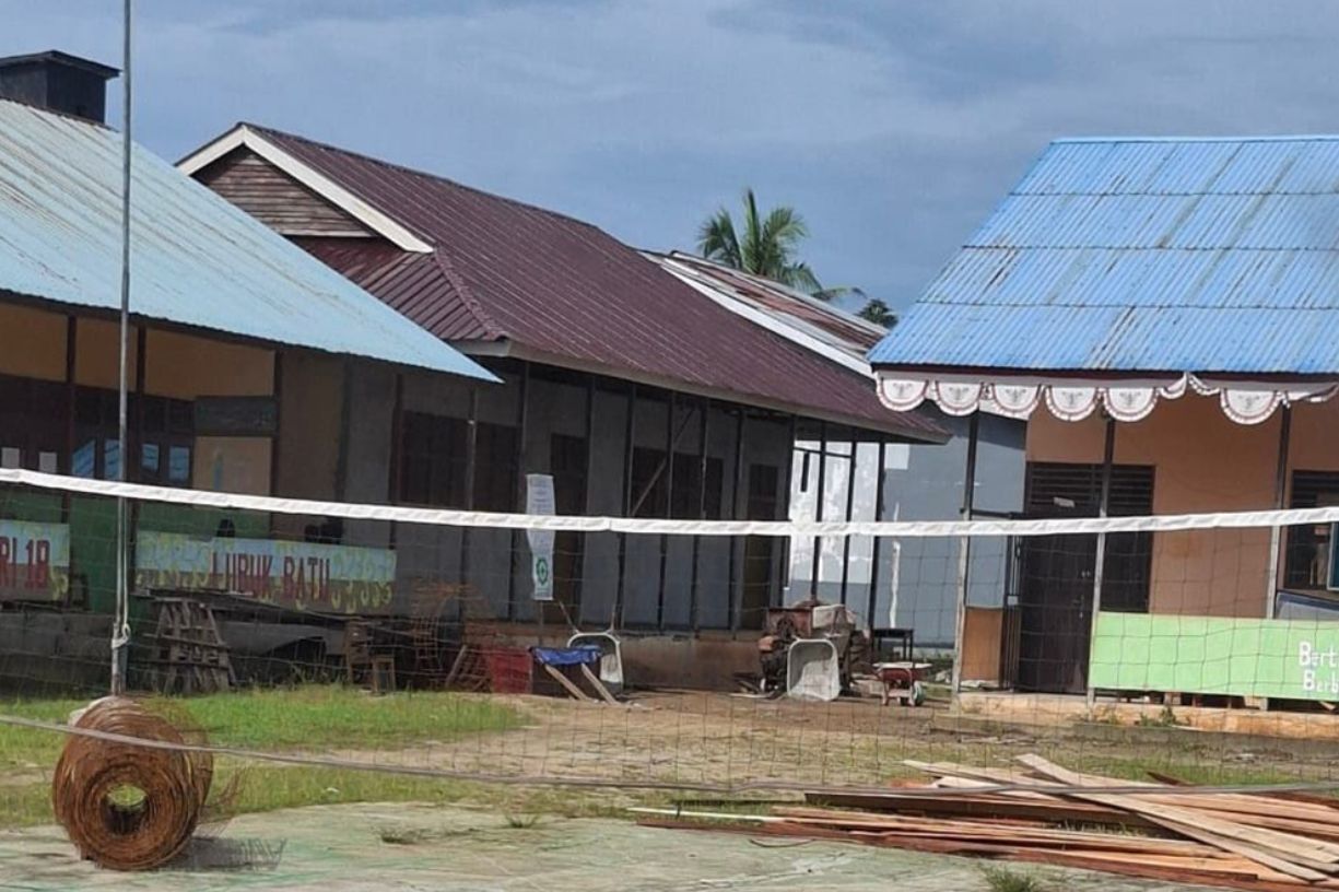 Manajemen Proyek Disdik Kayong Utara Disorot, Puluhan Paket Fisik TA 2025 Tak Rampung Tepat Waktu