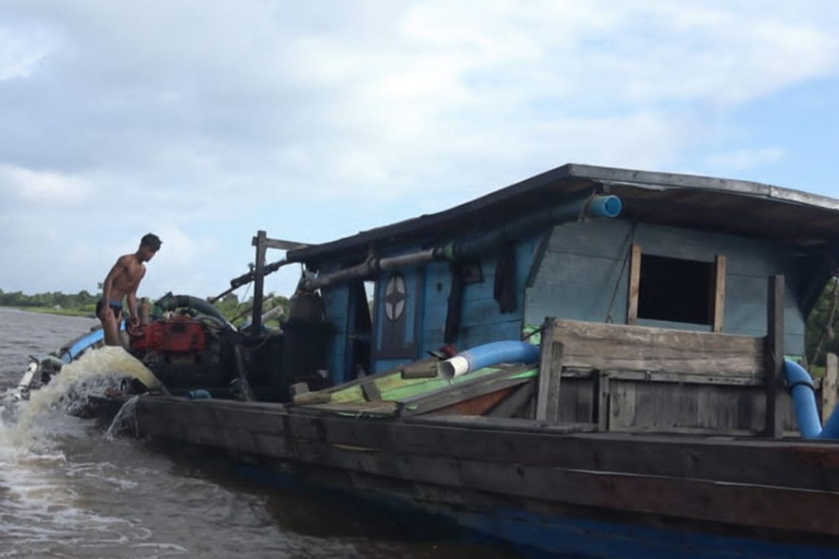 { \Illuminate\Support\Str::words($kategorix->post_title, 30, '') }}