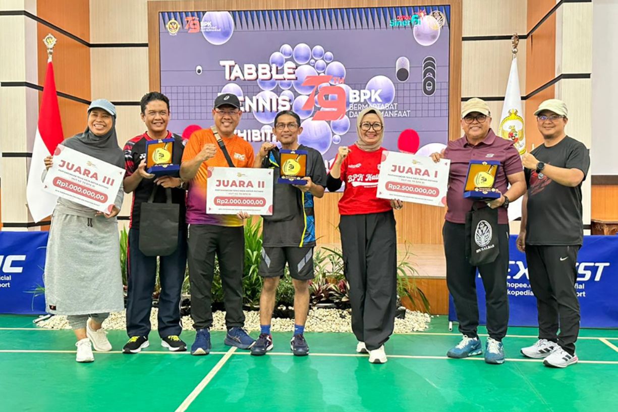 Pemkot Pontianak Juara I Eksibisi Tenis Meja HUT ke-79 BPK se-Kalbar
