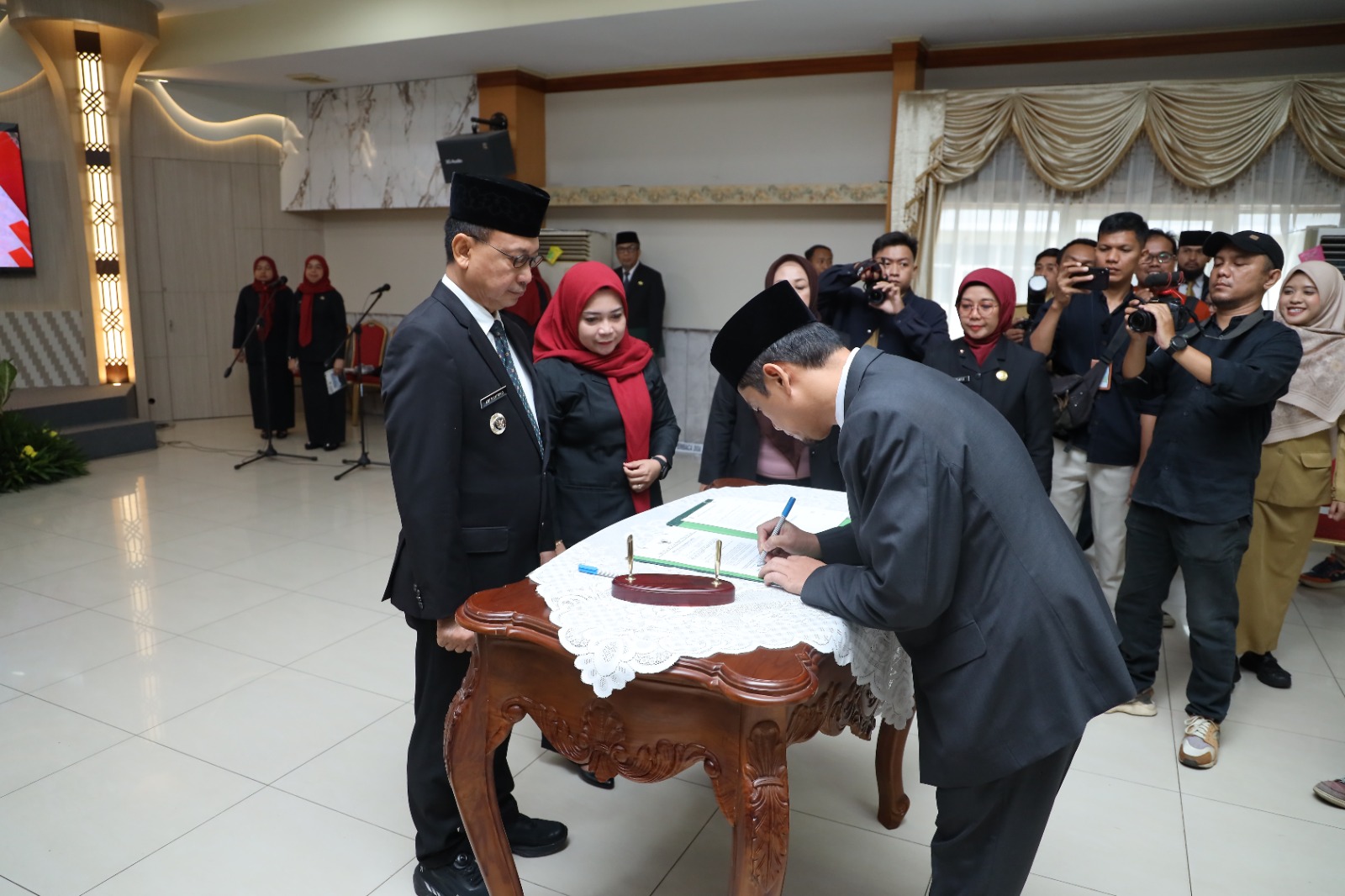 Edi Kamtono Lantik Lima Pejabat Eselon II, Harap Kualitas Pelayanan Publik Meningkat