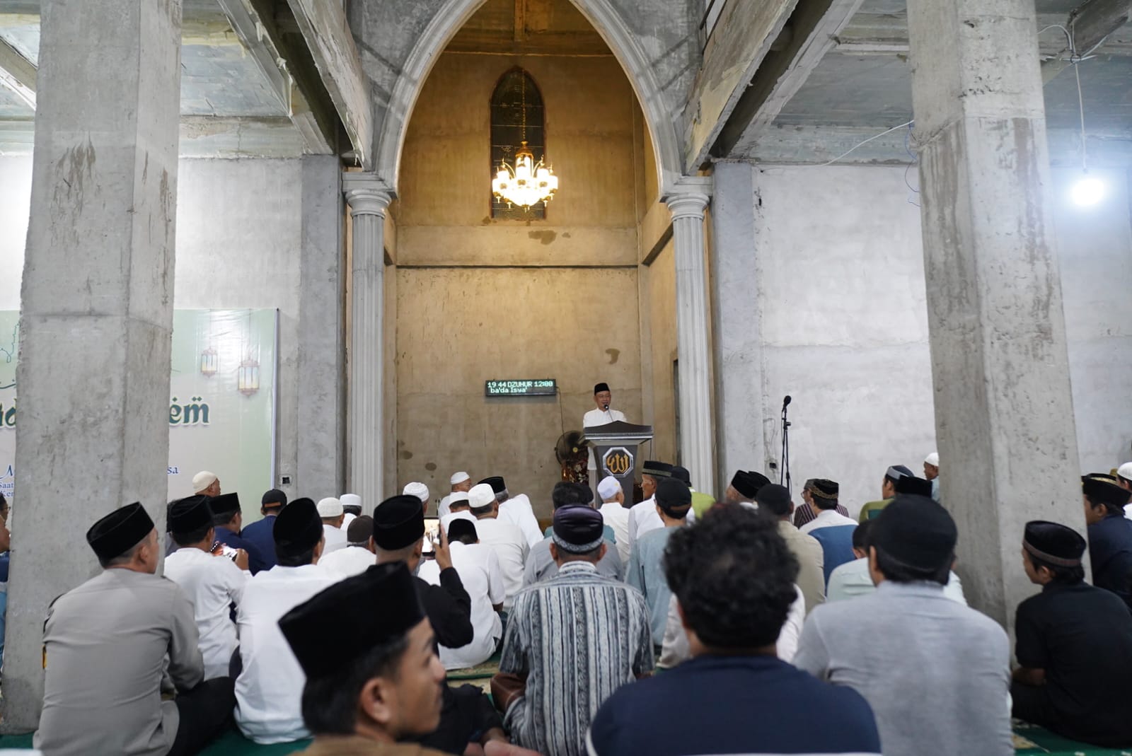 Edi Sebut Masjid-masjid di Pontianak Punya Peran Strategis