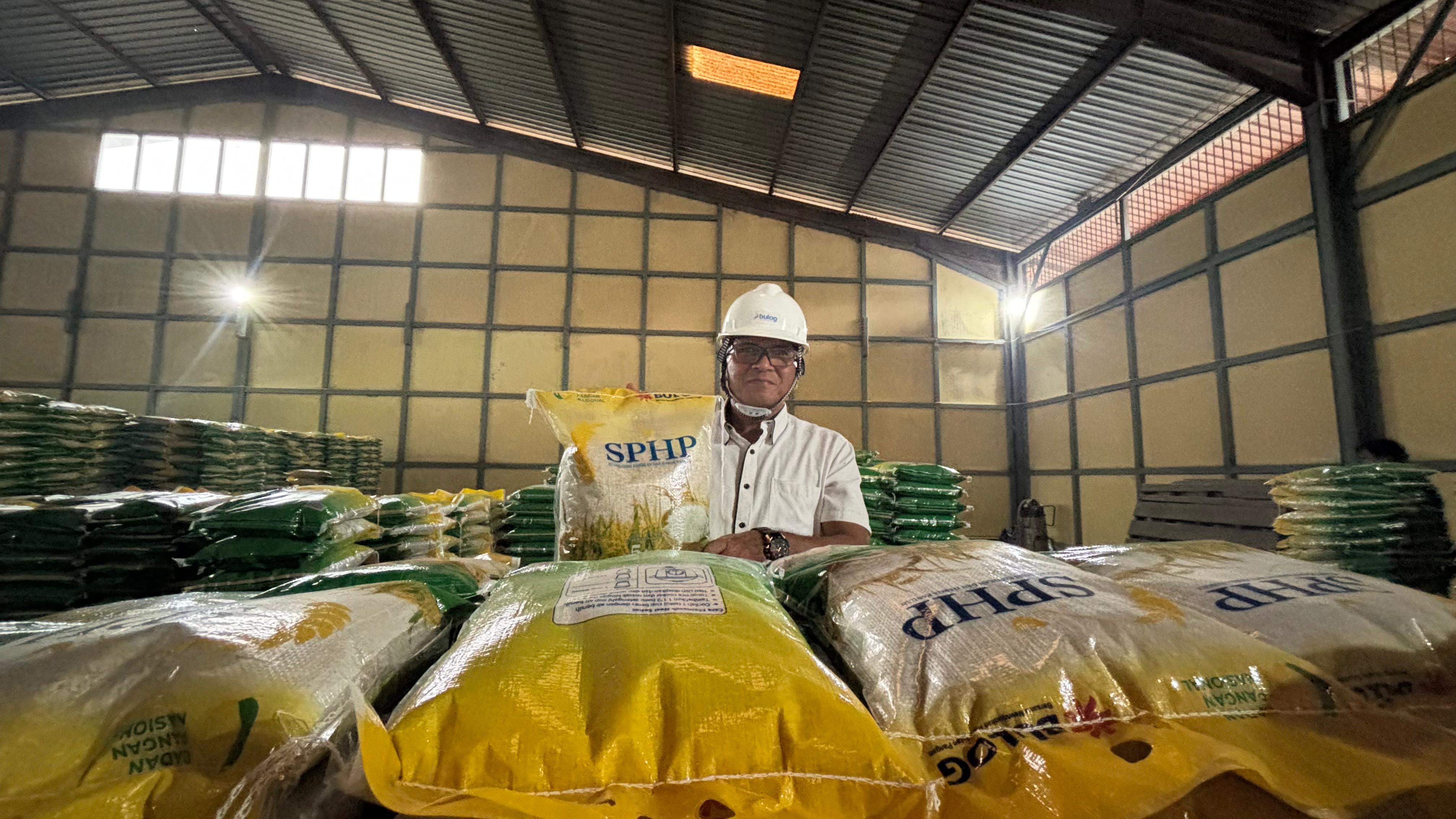 Viral Dugaan Beras SPHP Oplosan, Bulog Kalbar Tegaskan Siap Ganti Jika Tak Sesuai Standar