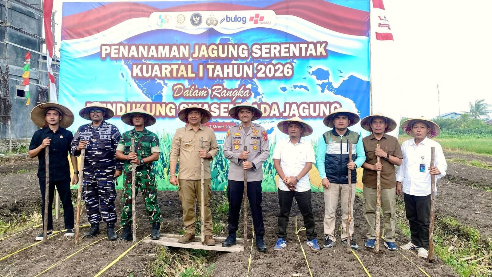 Pemkab Ketapang dan Polres Tanam Jagung Serentak