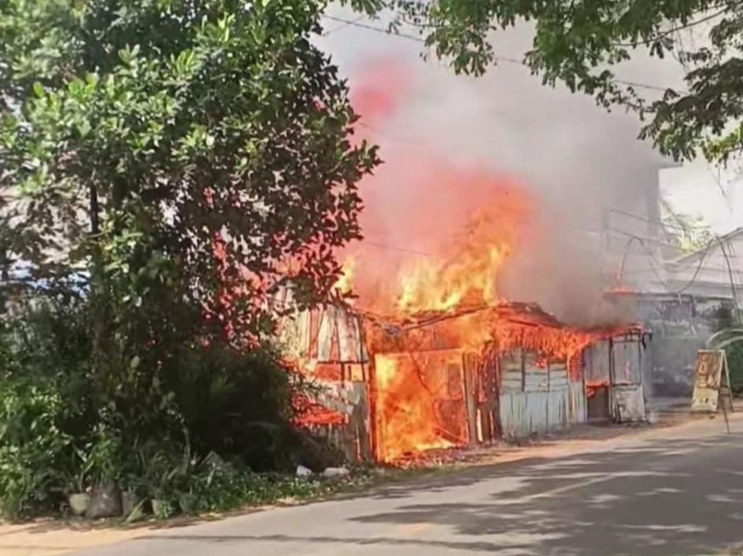 Api Mengamuk di Delta Pawan Ketapang, Dua Rumah Hangus dalam Sehari