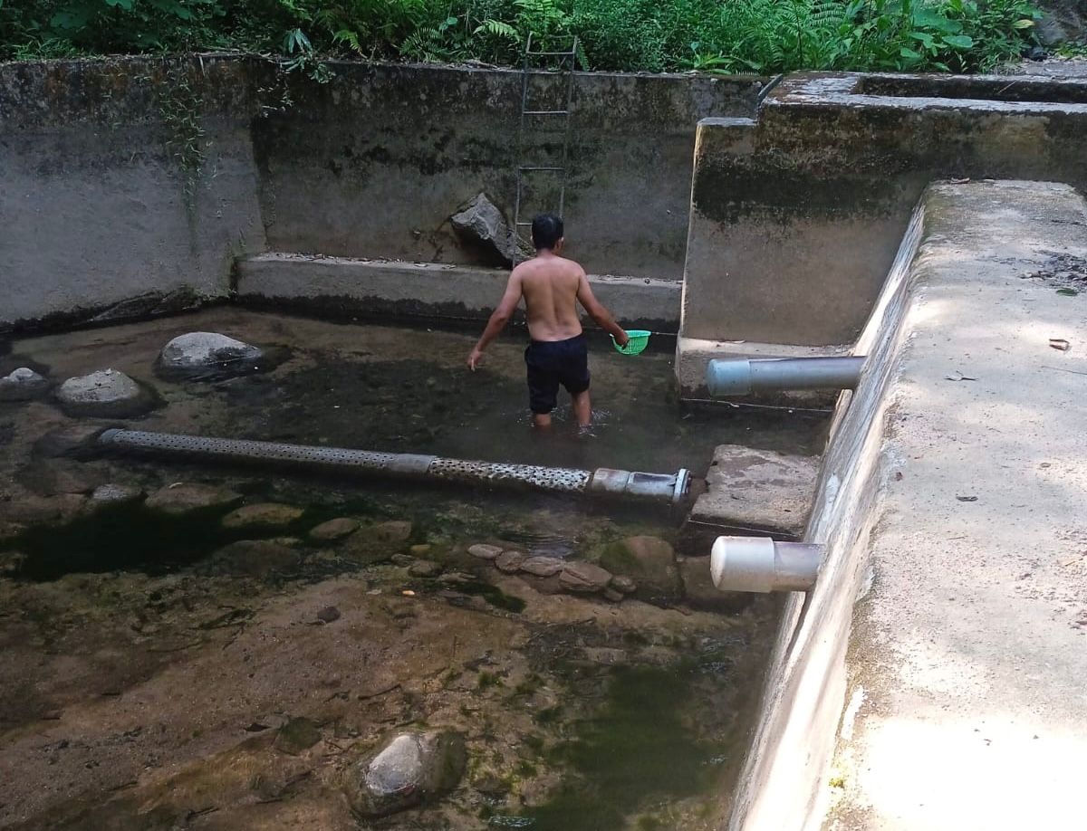 Rakyat Tetap "Puasa" Air Bersih Meski Rajin Bayar