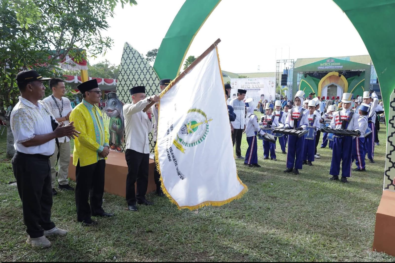 Ribuan Peserta Semarakkan Pawai Ta'aruf, MTQ XXXIII Ketapang Resmi Dimulai di Muara Pawan