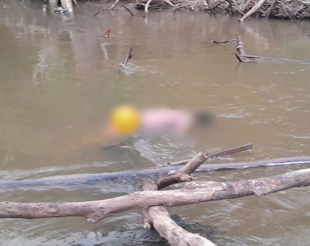 Mayat Pria Tanpa Identitas Ditemukan Mengapung di Sungai Jelai Ketapang, Warga Diminta Bantu Identifikasi