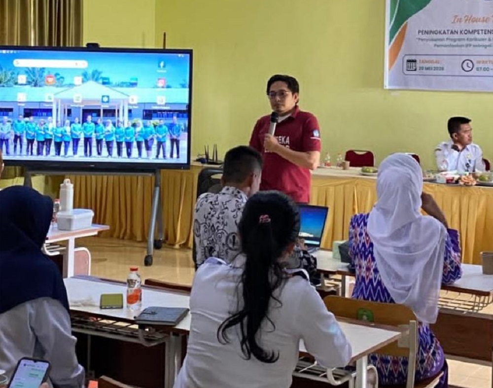BGA Group Bekali Guru di Sungai Melayu Rayak Hadapi Era Pendidikan Digital