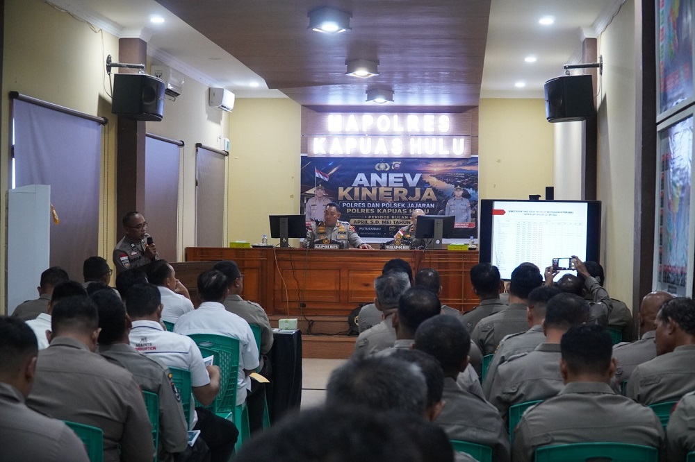 Polres Kapuas Hulu Evaluasi Kinerja April–Mei 2026, Kapolres Tekankan Profesionalisme Personel