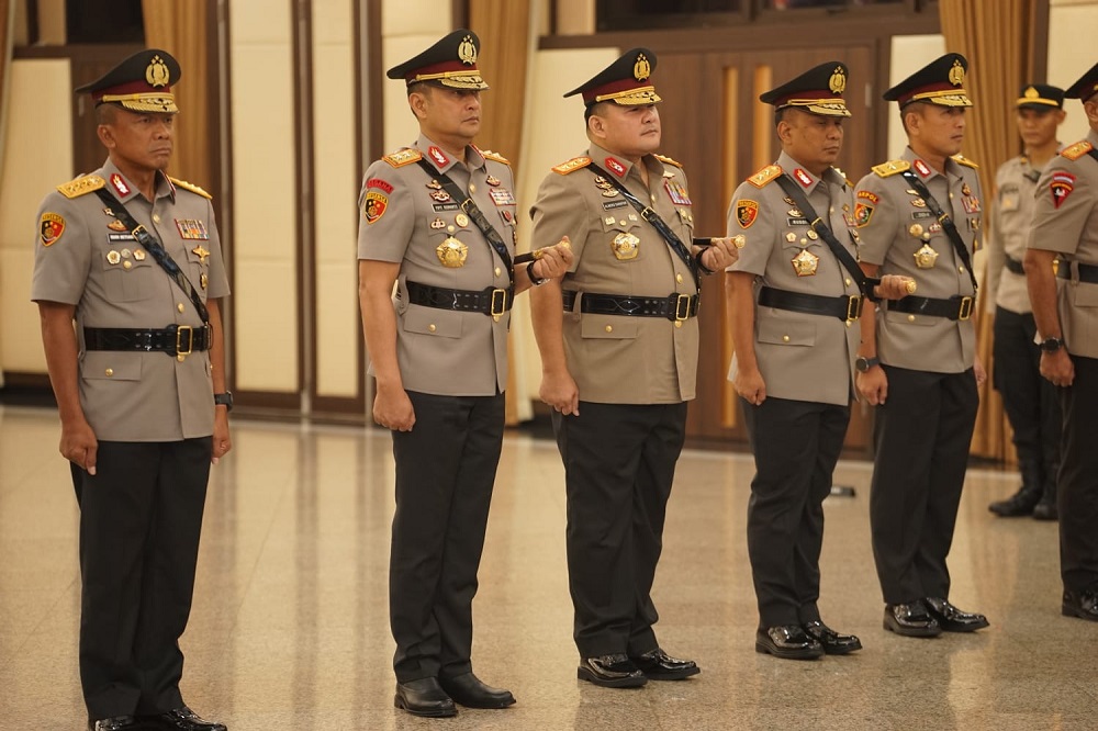 Kapolri Lantik Enam Kapolda Baru, Irjen Alberd Teddy Benhard Sianipar Resmi Pimpin Polda Kalbar