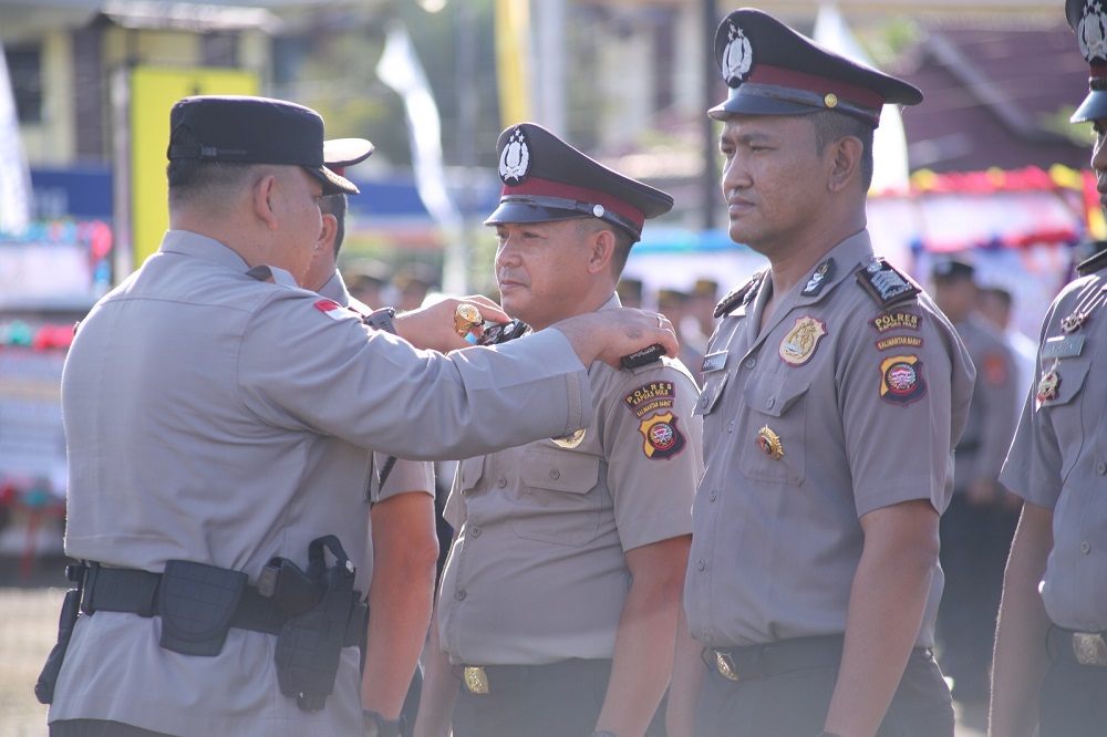 67 Personel Polres Kapuas Hulu Naik Pangkat, Kapolres: Kepercayaan yang Harus Dijaga