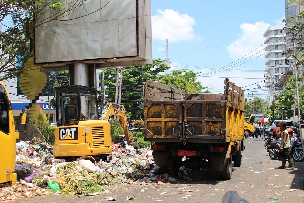 Pemkot Pontianak Tambah Armada dan Kontainer Sampah untuk Tingkatkan Kebersihan Kota