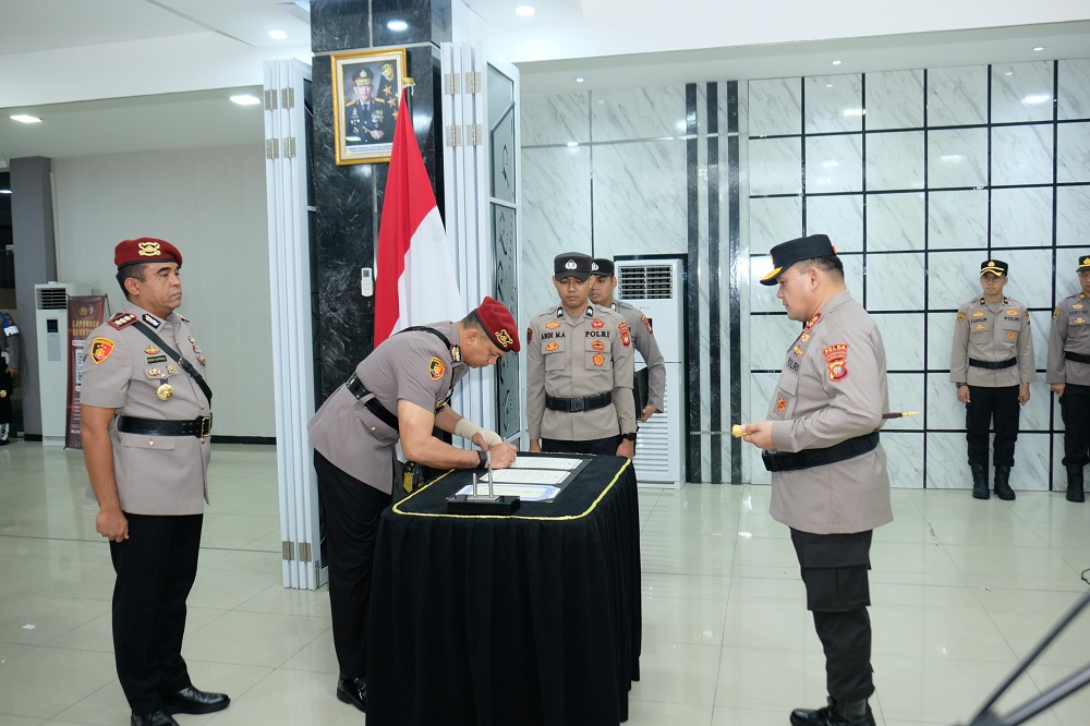 Kapolda Kalbar Pimpin Sertijab 2 PJU dan 7 Kapolres, Ini Daftar Pejabat Baru