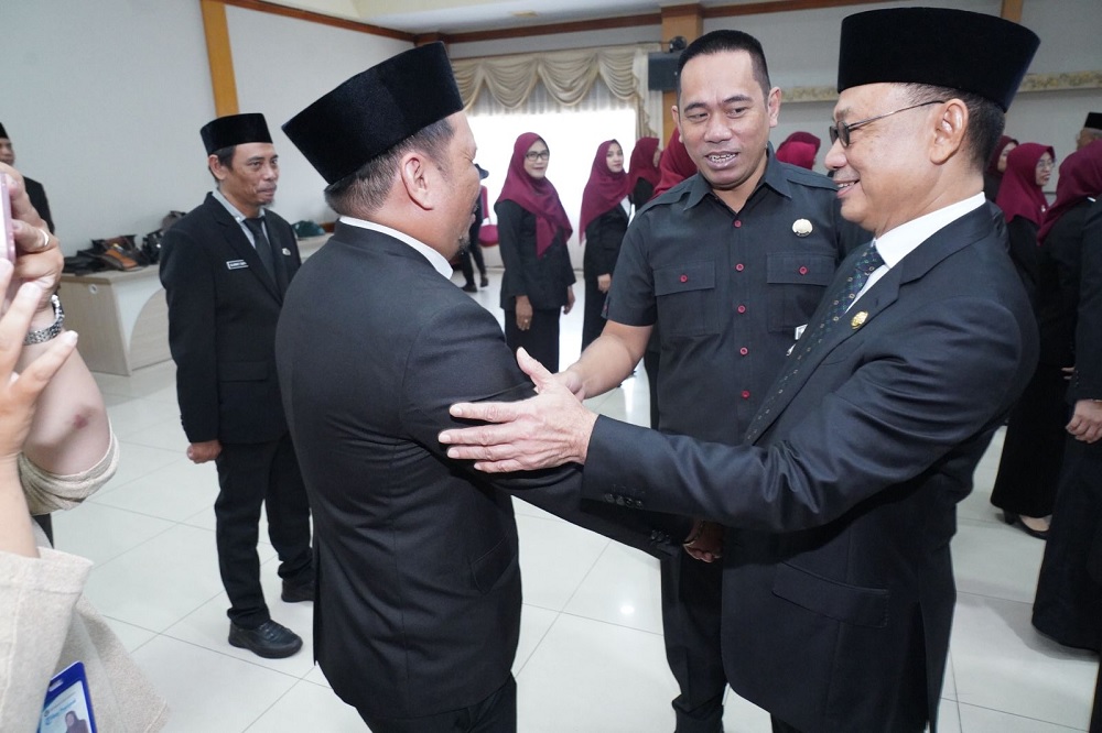 Edi Kamtono Lantik Pejabat Baru Pemkot Pontianak, Minta Lebih Peduli Persoalan Warga
