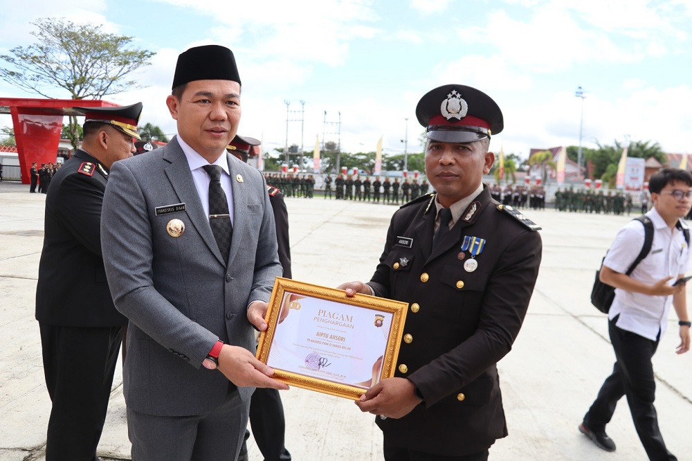 Humas Polres Kapuas Hulu Borong Penghargaan di Hari Bhayangkara ke-80, Aiptu Ansori Cetak Prestasi Ganda