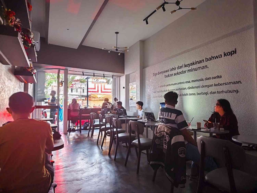 Padam Listrik di Pontianak, Cafe 3 Senyawa Habiskan 18 Liter Bensin untuk Operasikan Genset