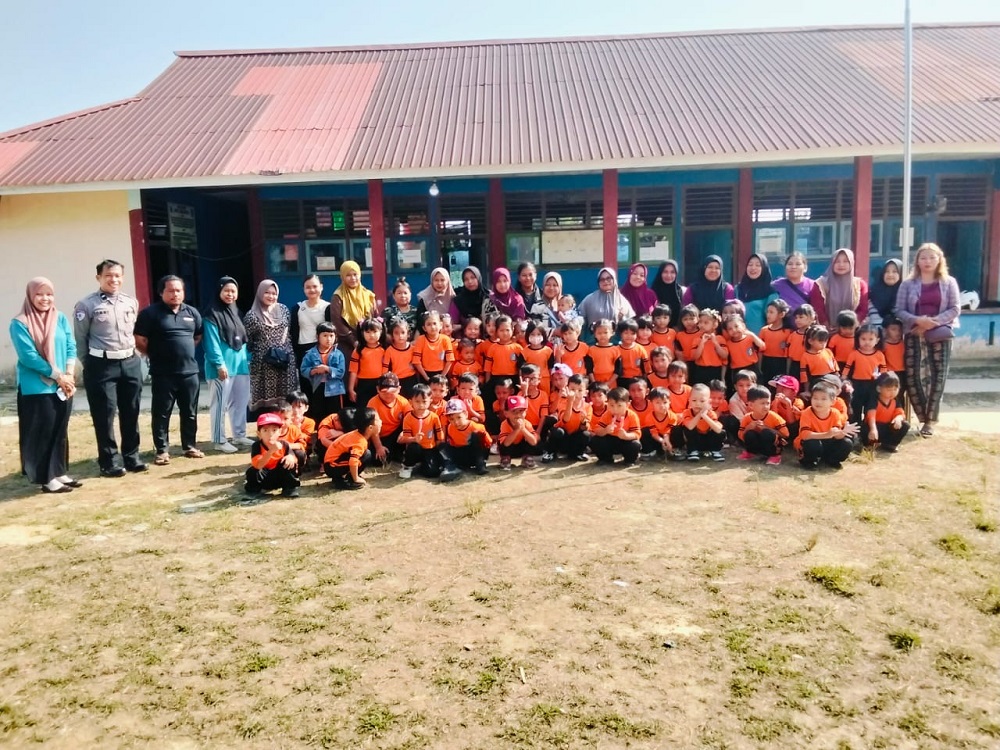 Polsek Silat Hilir Kenalkan Polisi Sahabat Anak dan Edukasi Keselamatan Sejak Dini
