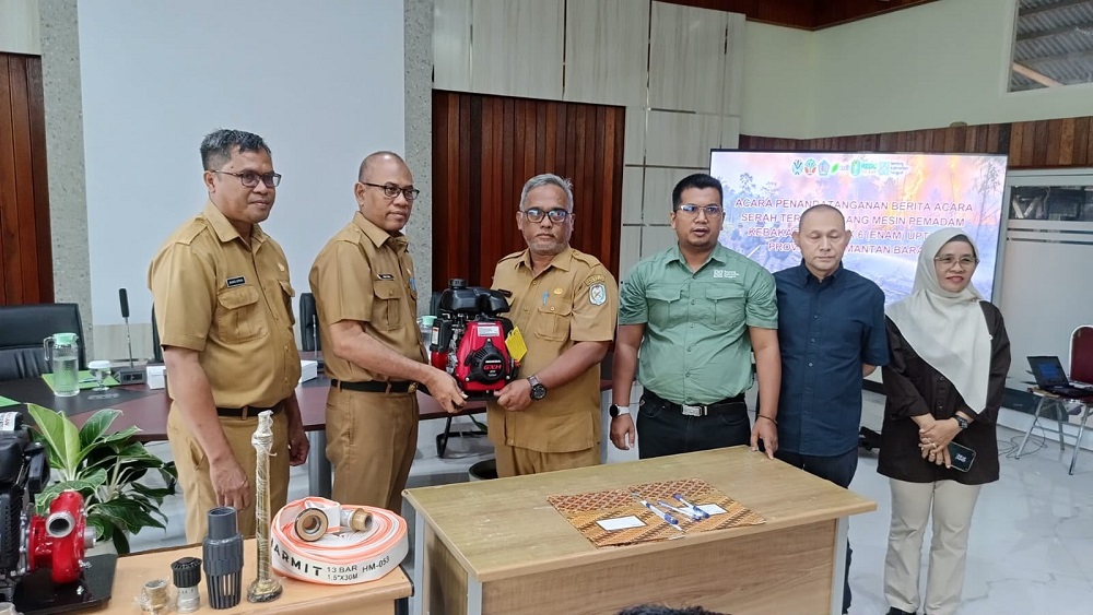 Antisipasi Karhutla, DLHK Kalbar Distribusikan 20 Mesin Pemadam ke Enam Wilayah KPH