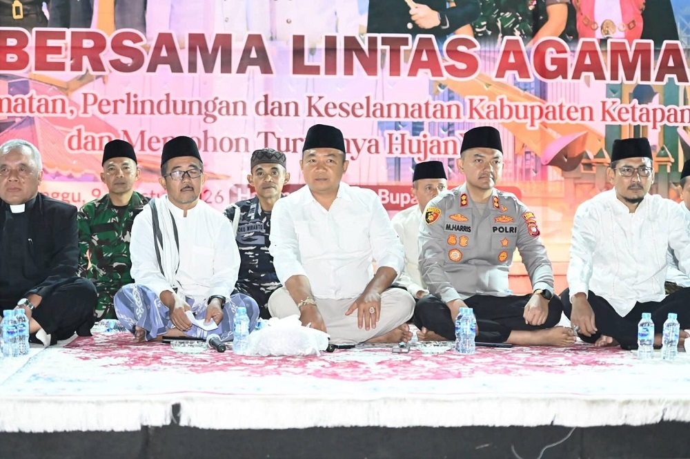 Doa Lintas Agama di Ketapang, Alexander Wilyo Ajak Warga Perkuat Ikhtiar Hadapi Kekeringann