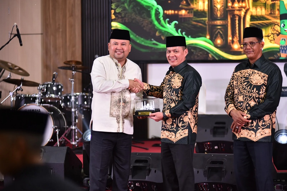 Malam Ta’aruf MTQ XXXIV Kalbar, Bupati Melawi Ajak Kafilah Junjung Sportivitas dan Semangat Qur’ani