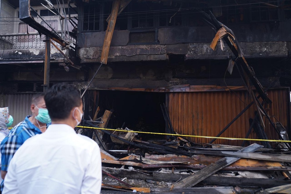 18 Ruko di Jalan Barito Terbakar, Edi Kamtono Minta Bangunan Segera Diamankan