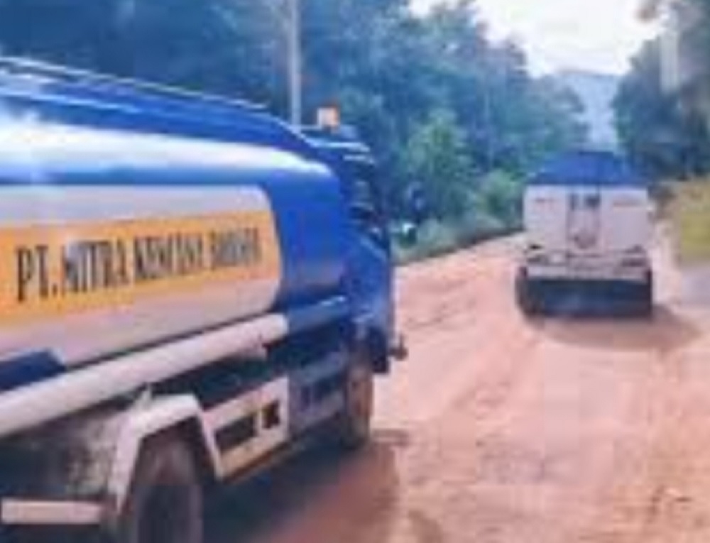 Tak Miliki Izin Angkutan, Mobil Tangki BBM PT MKB Bebas Melintasi Ruas Jalan di Kapuas Hulu