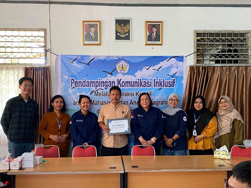 Lewat PKM, Dosen dan Mahasiswa Ikom Untan Dampingi Siswa SLB Dharma Asih Sebagai Bentuk Komunikasi Inklusiff