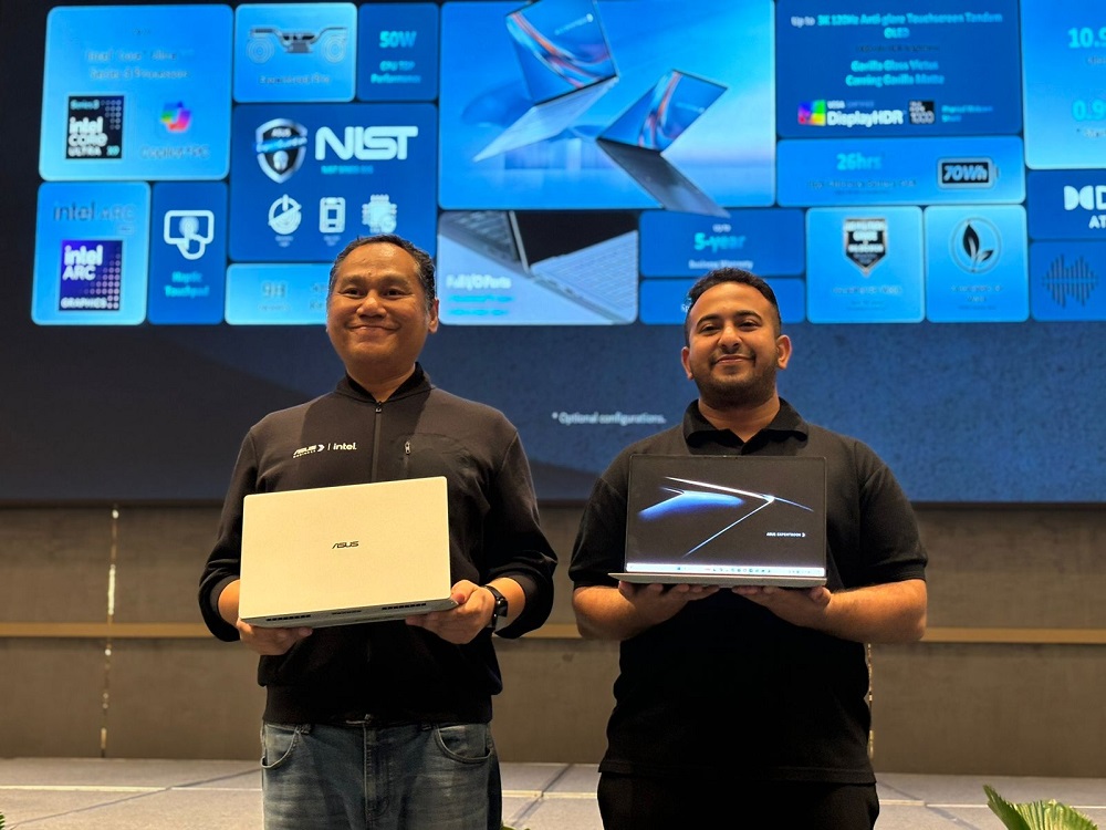 ASUS ExpertBook Ultra Diklaim Ungguli Empat Laptop Flagship Kompetitor