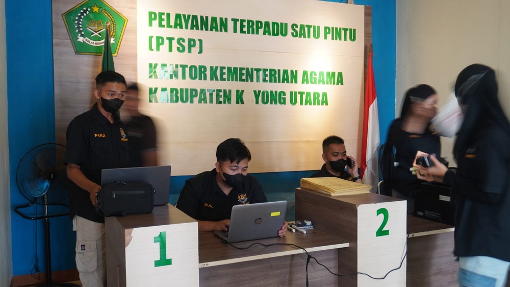 Imigrasi Ketapang Jemput Bola, 32 Warga Kayong Utara Urus Paspor Lewat Eazy Paspor