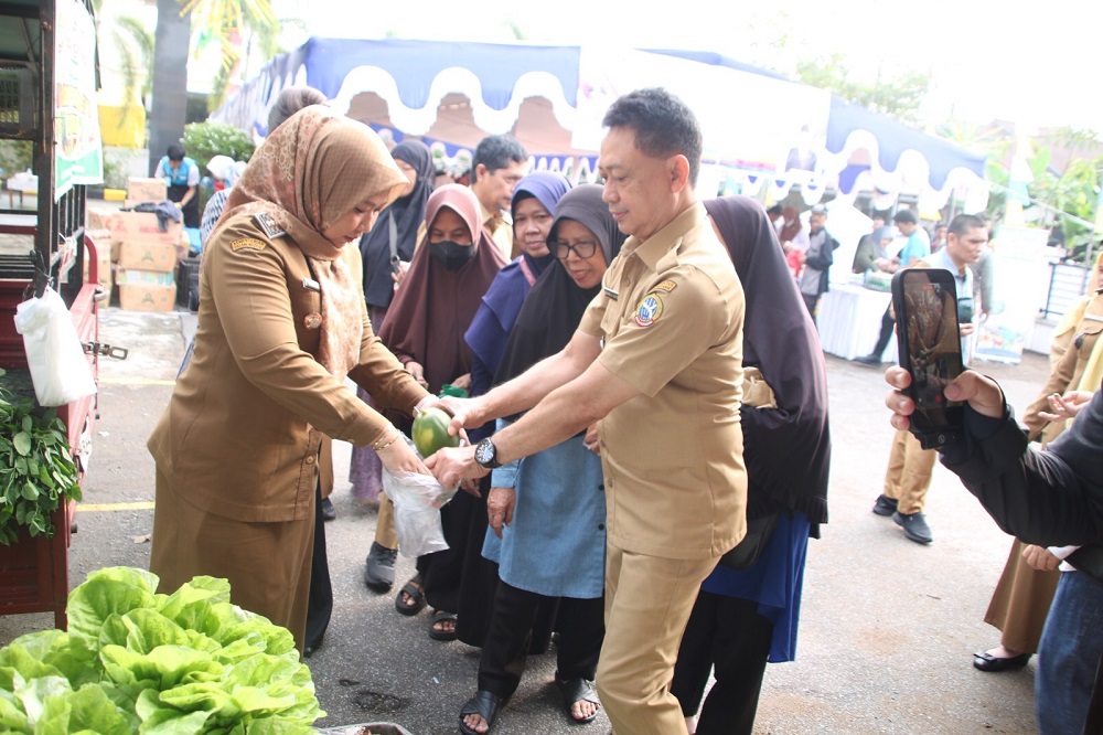 Pasar Murah Pontianak Serap Hasil Petani Lokal, 11.636 Paket Sembako Disiapkan
