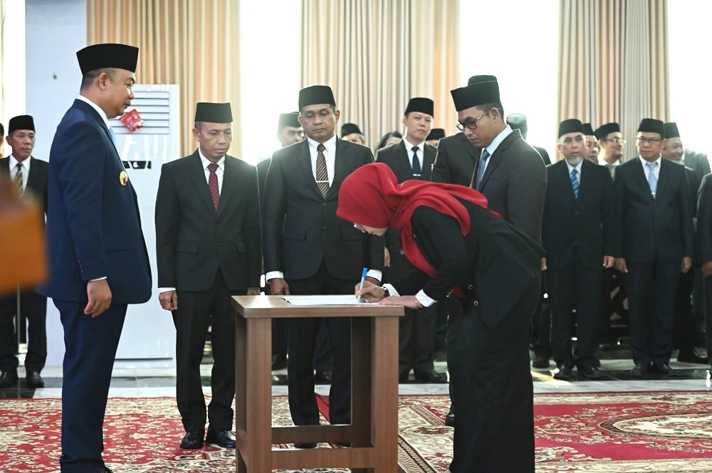 Lantik 115 Pejabat, Bupati Ketapang Tegaskan Jabatan Bukan Hak, tapi Amanah