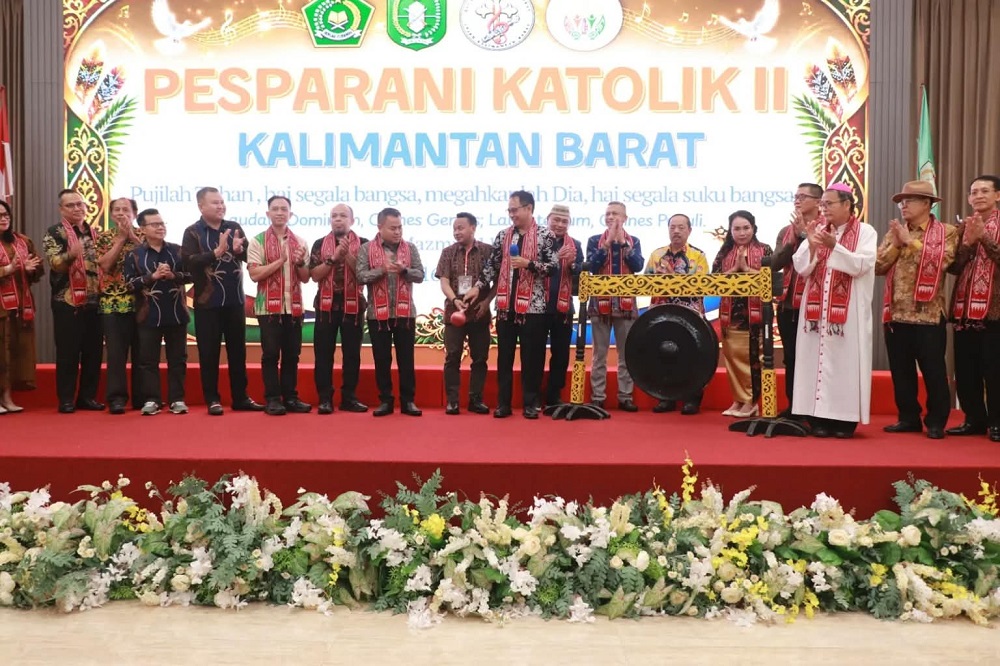 Bupati Melawi Hadiri Pesparani Katolik II Kalbar, Perkuat Pesan Persaudaraan dan Toleransi